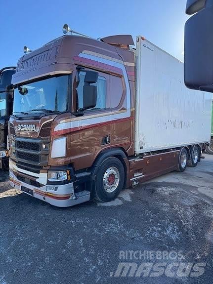 Scania R650B6X2NB Sunkvežimiai su dengtu kėbulu