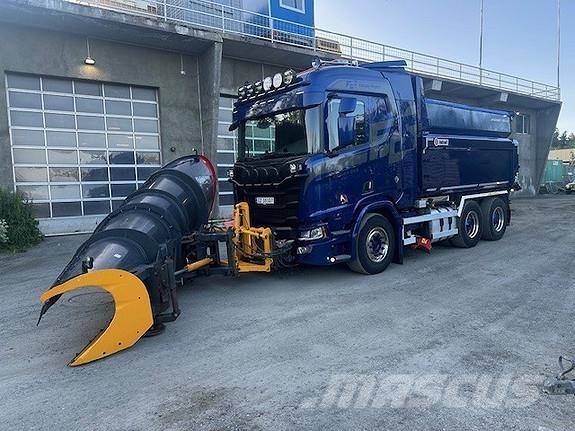Scania R660 Savivarčių priekabų vilkikai