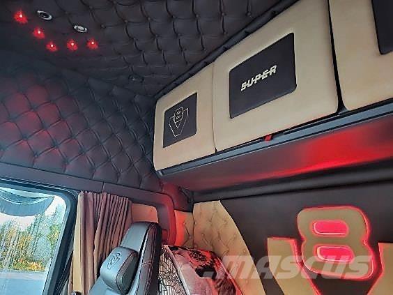 Scania S650A6X2NB Naudoti vilkikai