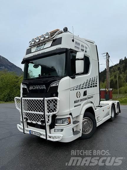 Scania S730 6x2 Naudoti vilkikai