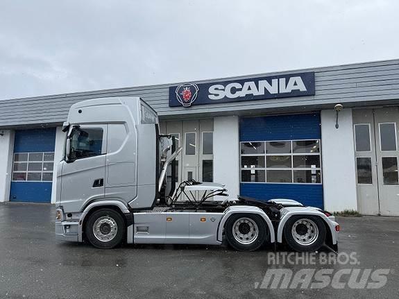 Scania S770 A6x4NB Naudoti vilkikai