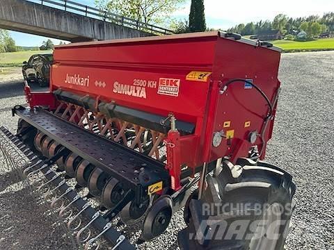 Simulta 2500LB Mineralinių trąšų barstytuvai