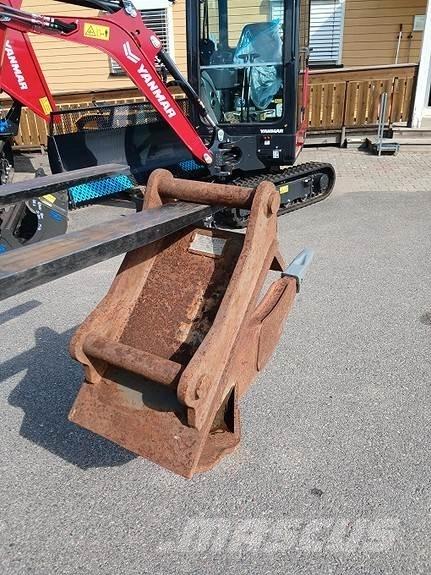 SMP S 50 ripper Kiti naudoti statybos komponentai