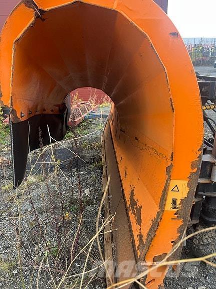 Tellefsdal K-70 Sniego peiliai ir valytuvai