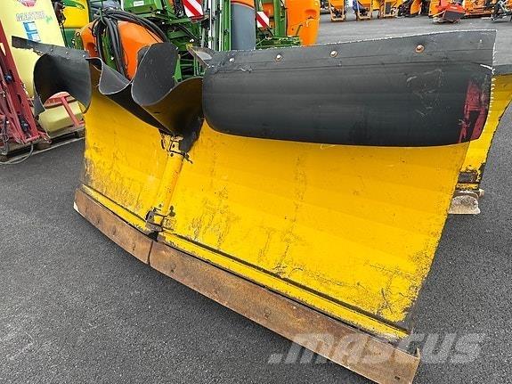 Tellefsdal V-2700 Kita kelių ir sniego technika
