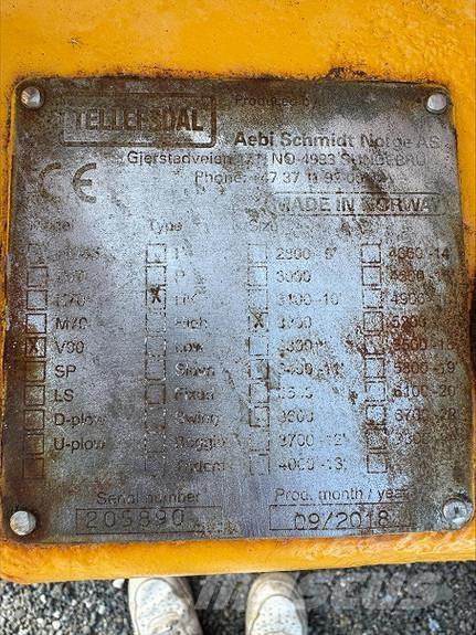 Tellefsdal V-90 Sniego peiliai ir valytuvai