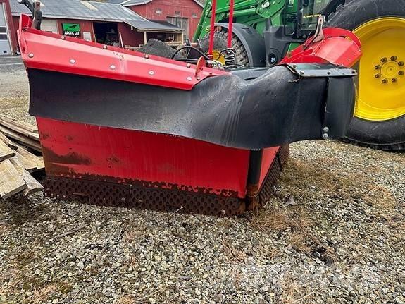 Tokvam VT320 Kita kelių ir sniego technika