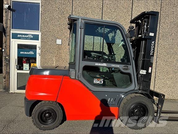 Toyota 40-8FD50N Dyzeliniai krautuvai