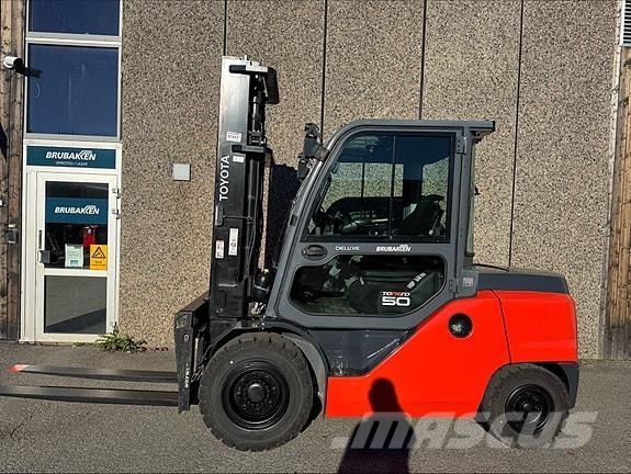 Toyota 40-8FD50N Dyzeliniai krautuvai