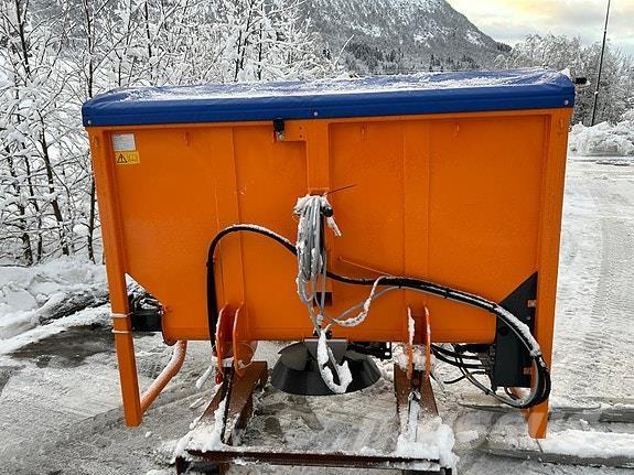  Traxos S15 VEP-490 Smėlio ir druskos barstytuvai