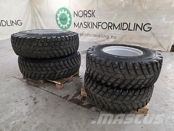  TRI 2 Vinterdekk Traktoriai