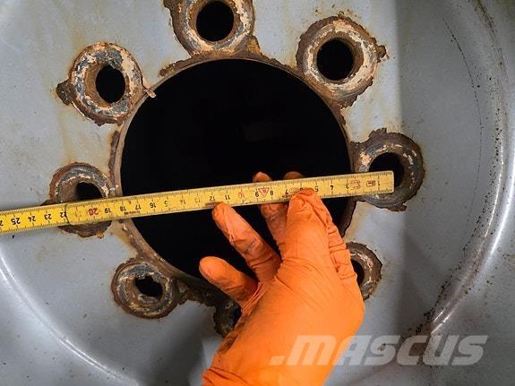  TRI 2 Vinterdekk Traktoriai