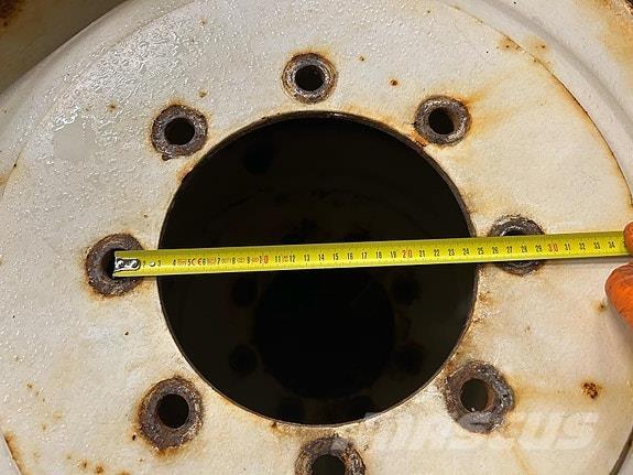  TRI 2 Vinterdekk Traktoriai