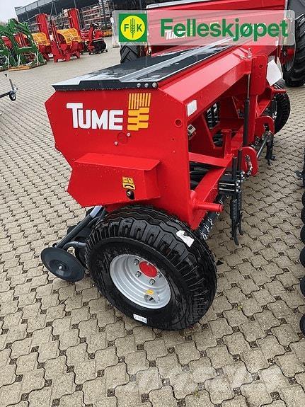 Tume CK 3000 Mėšlo barstytuvai