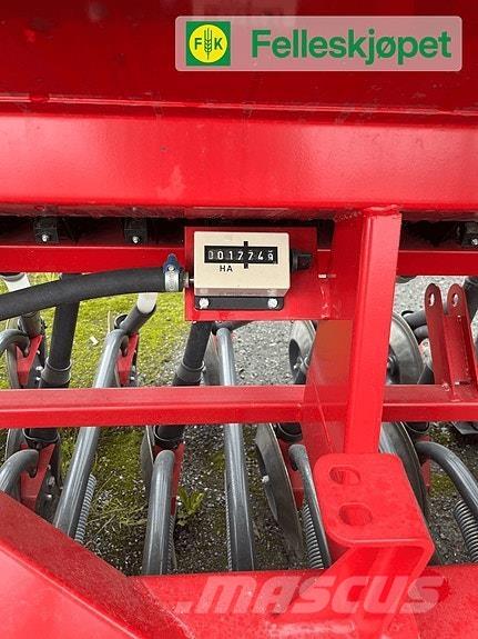 Tume CK3000 Mineralinių trąšų barstytuvai