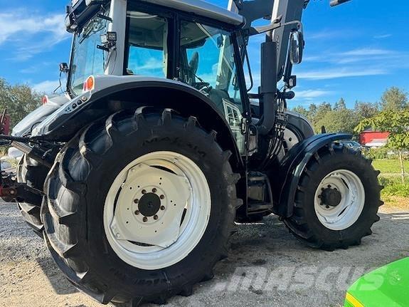 Valtra 142 Direct Traktoriai
