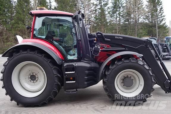Valtra 235 Direct Traktoriai