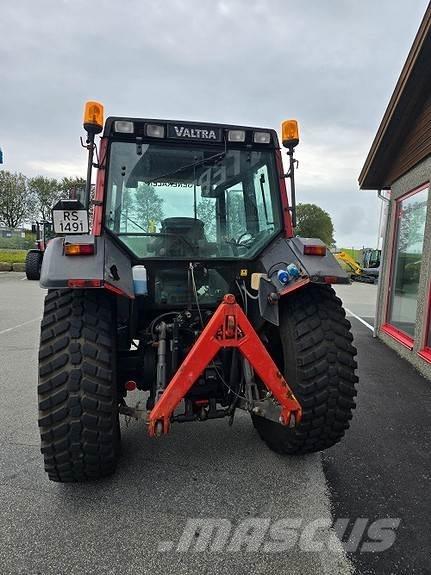 Valtra 6400 Traktoriai
