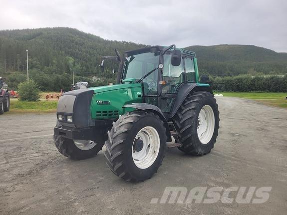 Valtra 6750-4 Traktoriai