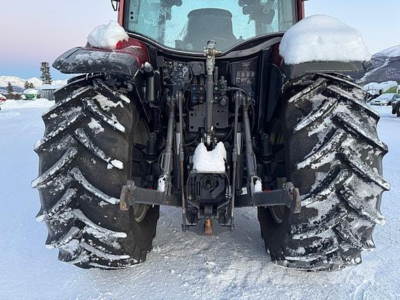 Valtra A105 H4 Traktoriai