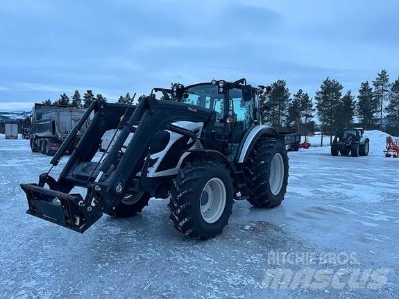 Valtra A105H Traktoriai