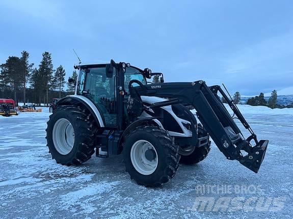 Valtra A105H Traktoriai