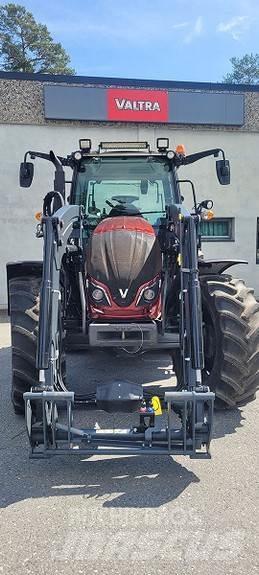 Valtra A114 Traktoriai
