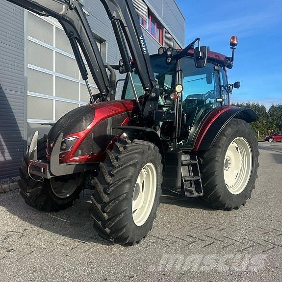 Valtra A115 Traktoriai