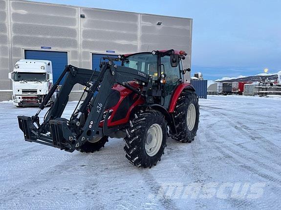 Valtra A75 Traktoriai