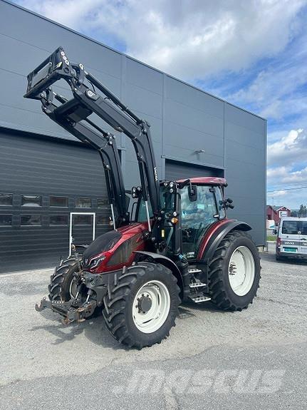 Valtra G115 Active Traktoriai