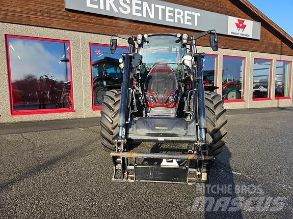 Valtra G135 Active Traktoriai
