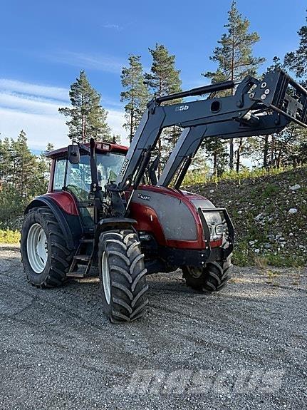 Valtra M150 Traktoriai