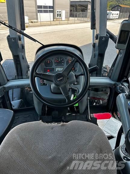 Valtra N 121 Traktoriai