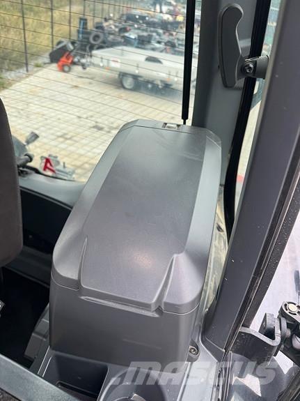 Valtra N 175 Traktoriai