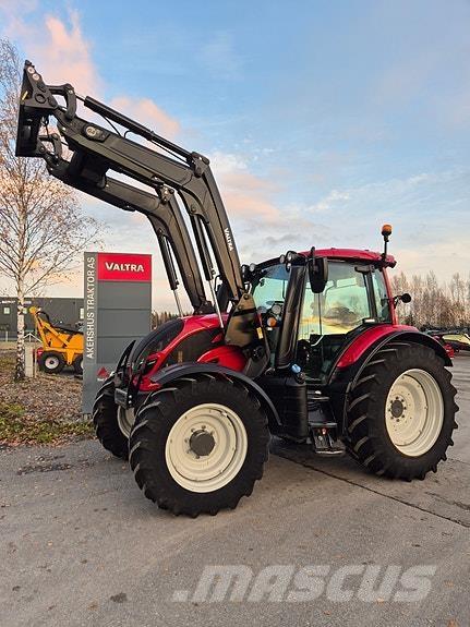 Valtra N104 Traktoriai