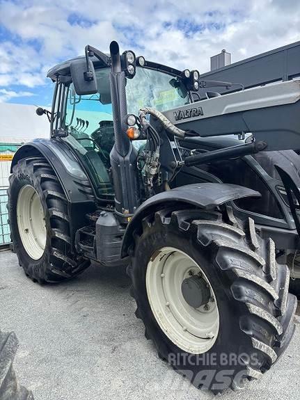 Valtra N134 Active Traktoriai
