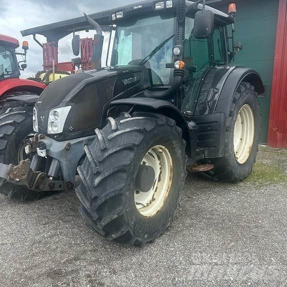 Valtra N163 Direct Traktoriai