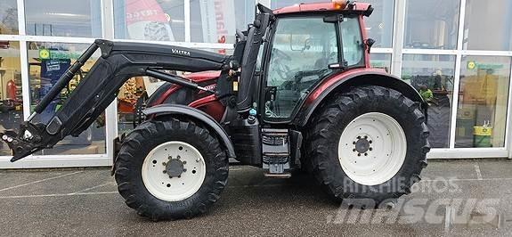 Valtra N174 Traktoriai