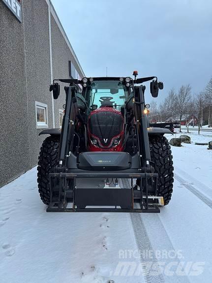 Valtra N175A Traktoriai