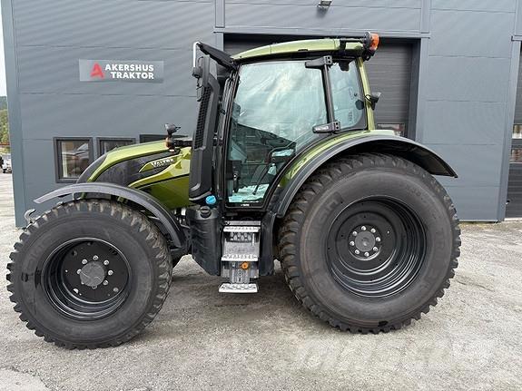 Valtra N175D Traktoriai