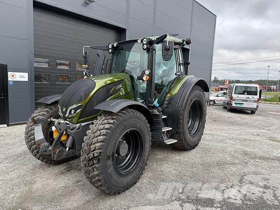 Valtra N175D Traktoriai