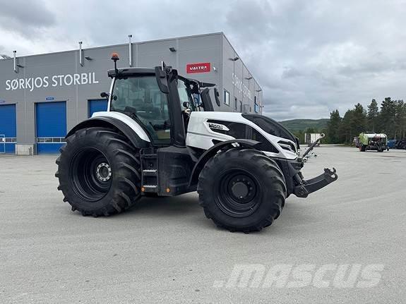 Valtra Q305 Traktoriai