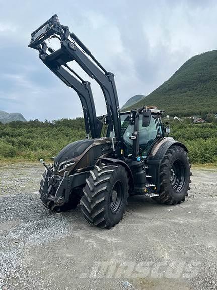 Valtra Q305 Traktoriai