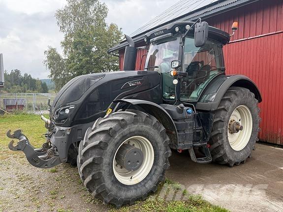 Valtra S394 Traktoriai