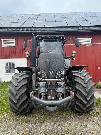 Valtra S394 Traktoriai