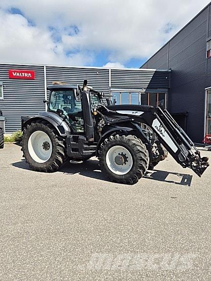 Valtra T 234 Versu Traktoriai