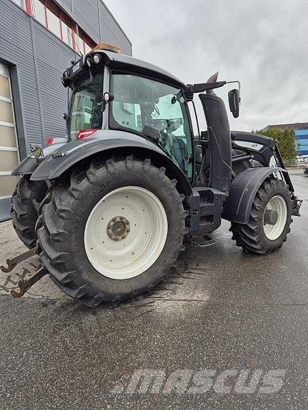 Valtra T 234 Versu Traktoriai