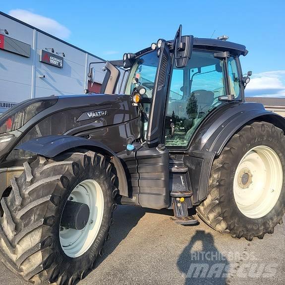 Valtra T 254 Traktoriai