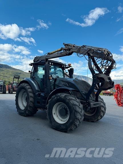 Valtra T194V Traktoriai