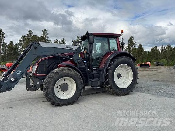 Valtra T203 Traktoriai